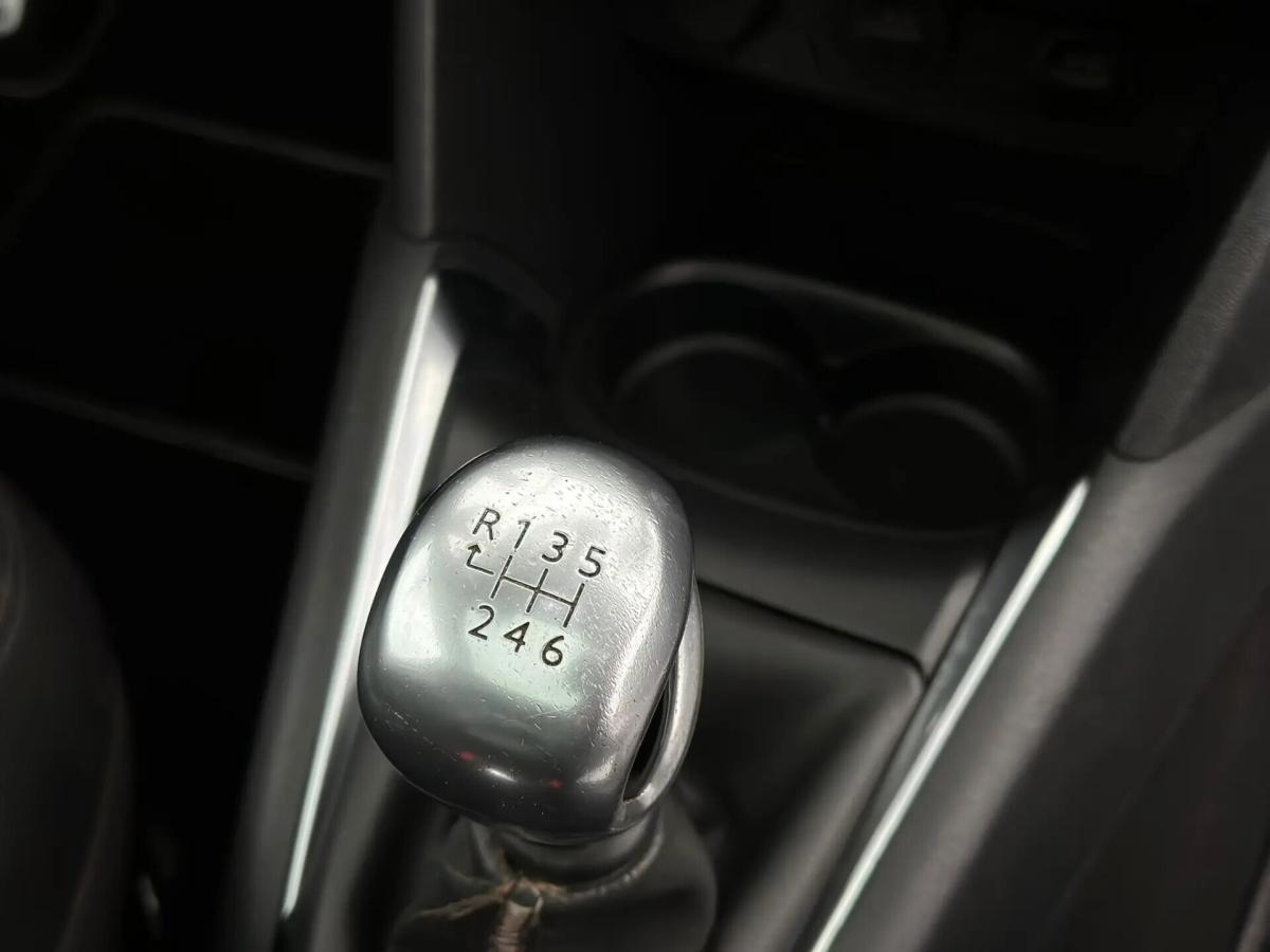peugeot-208-2012-diesel-1560cc