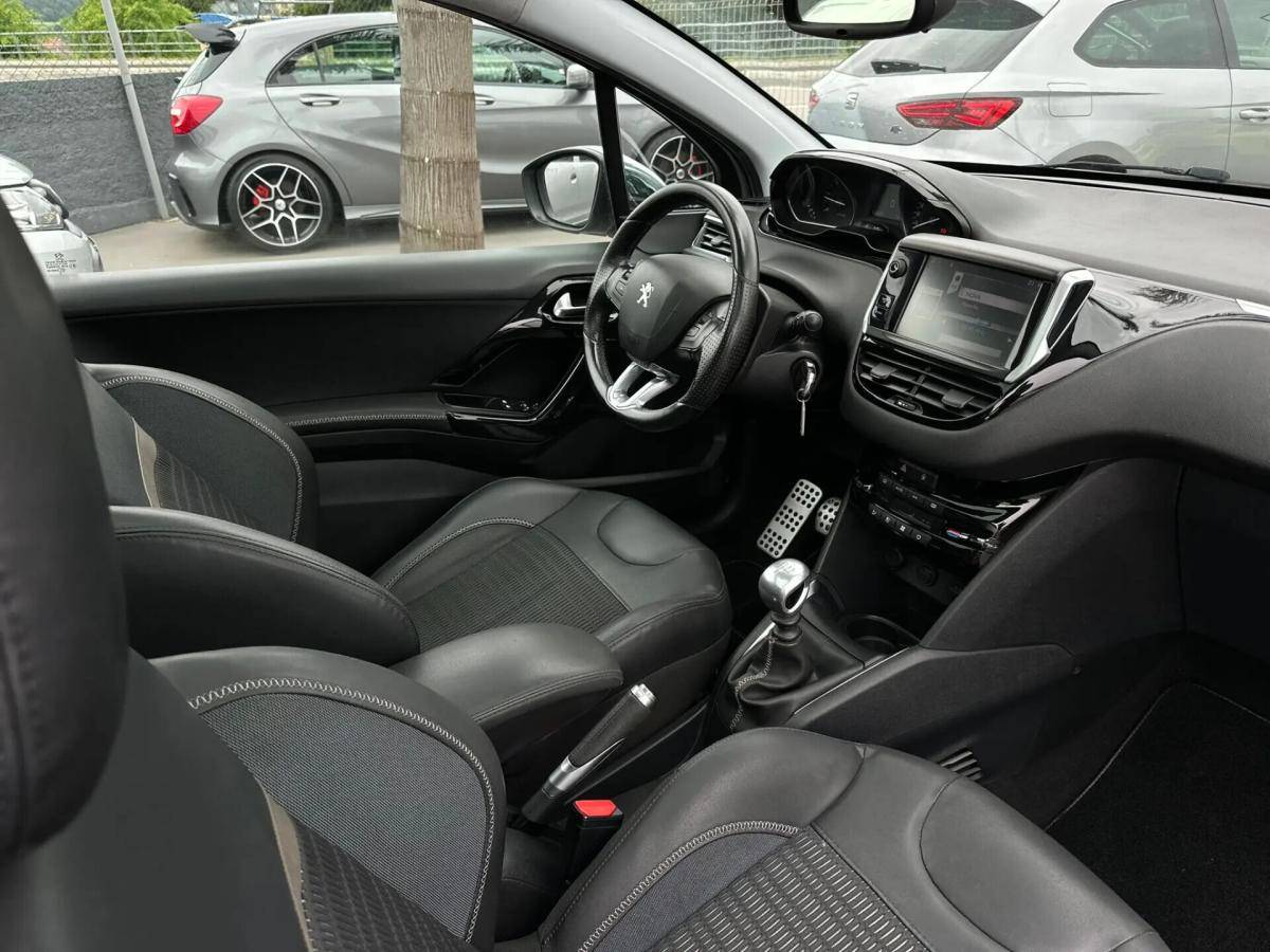 peugeot-208-2012-diesel-1560cc