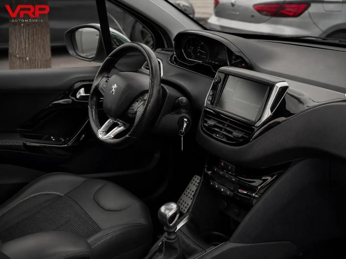 peugeot-208-2012-diesel-1560cc