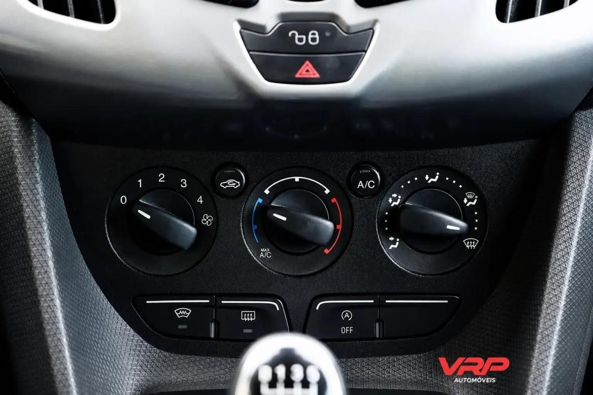 ford-transit-connect-2017-diesel-1498cc