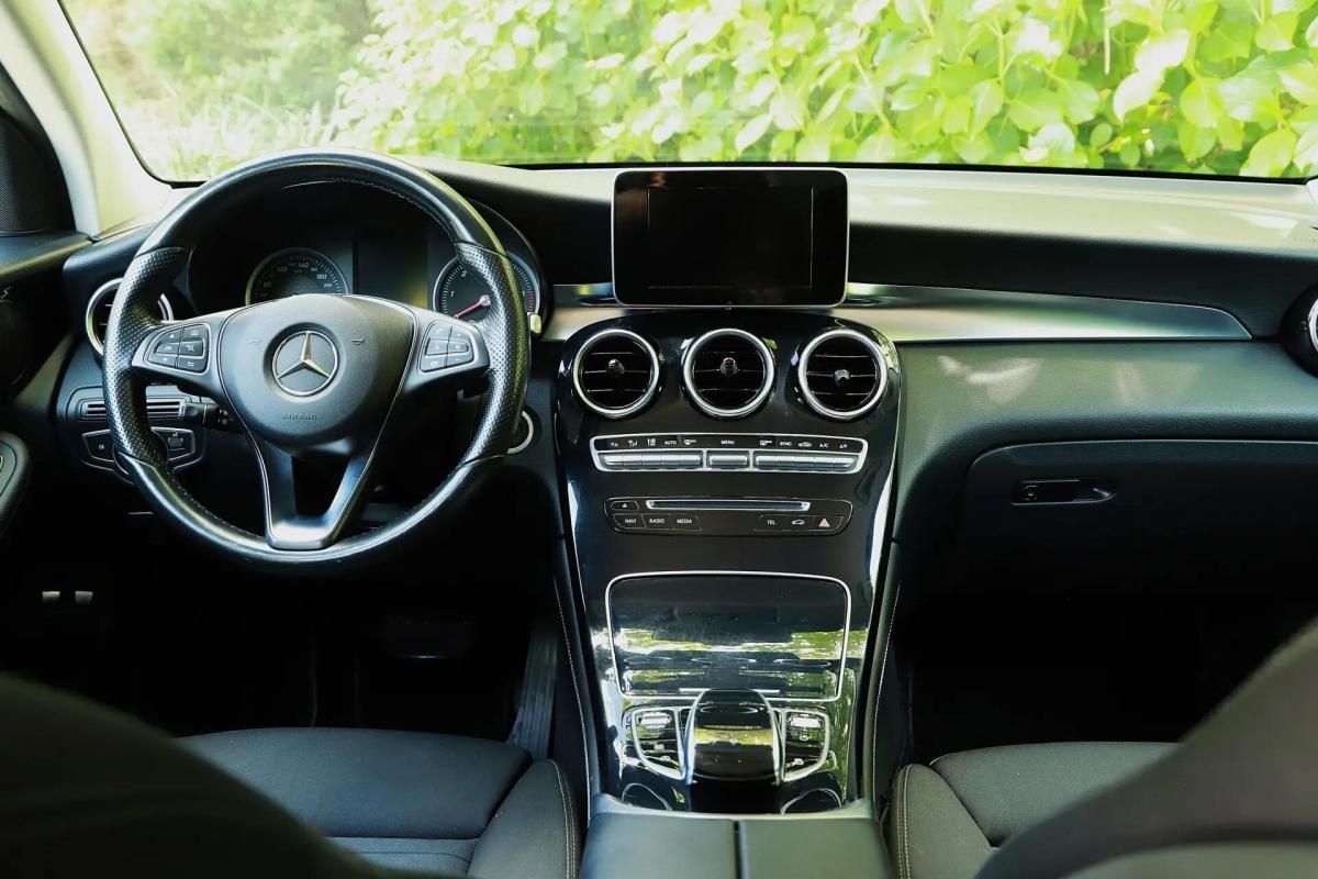 mercedes-benz-glc-2015-diesel-2143cc
