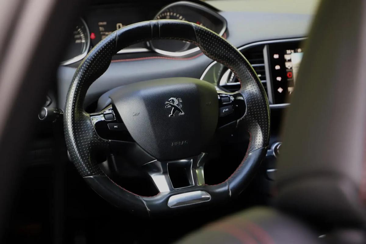 peugeot-308-sw-2015-diesel-1997cc