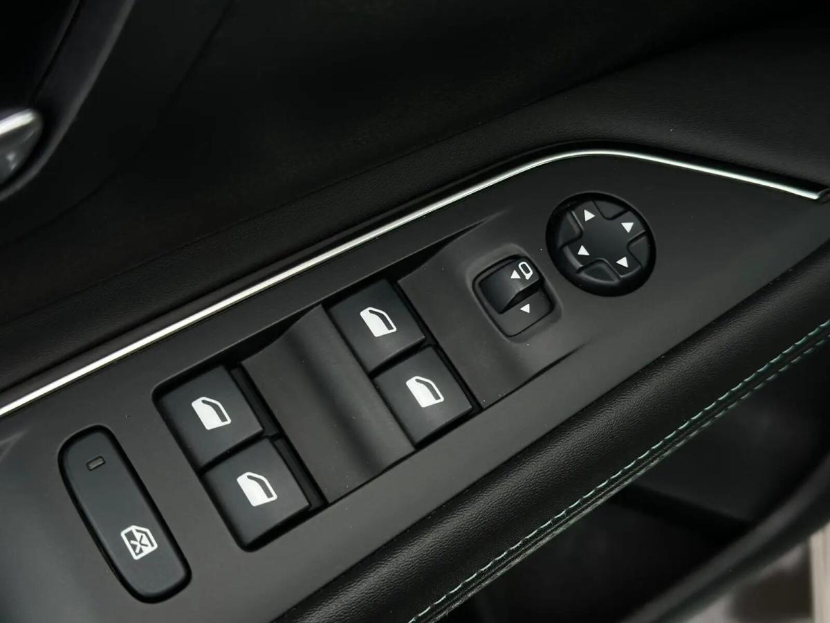 peugeot-3008-2021-diesel-1499cc