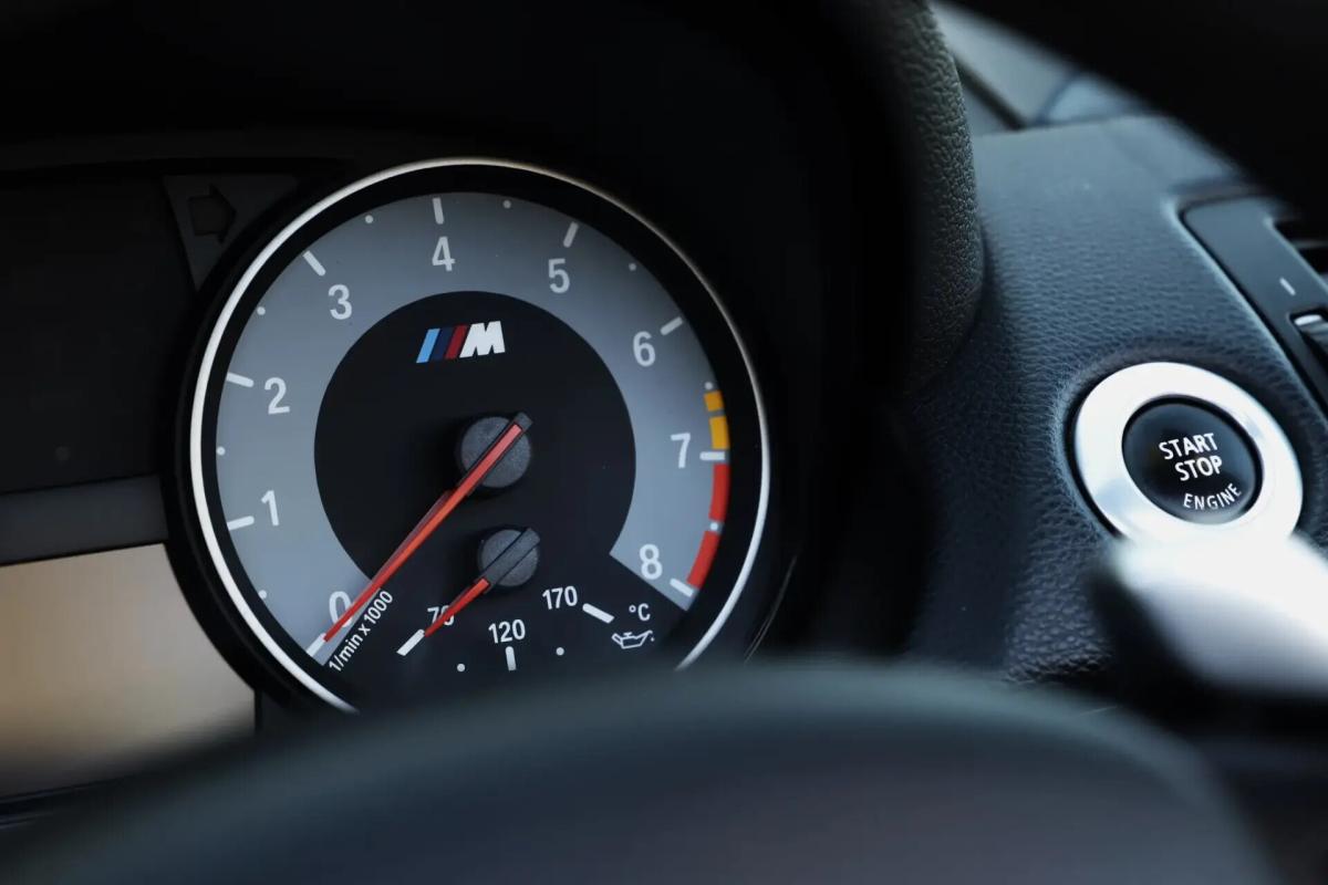 bmw-serie-1-2008-gasolina-2979cc
