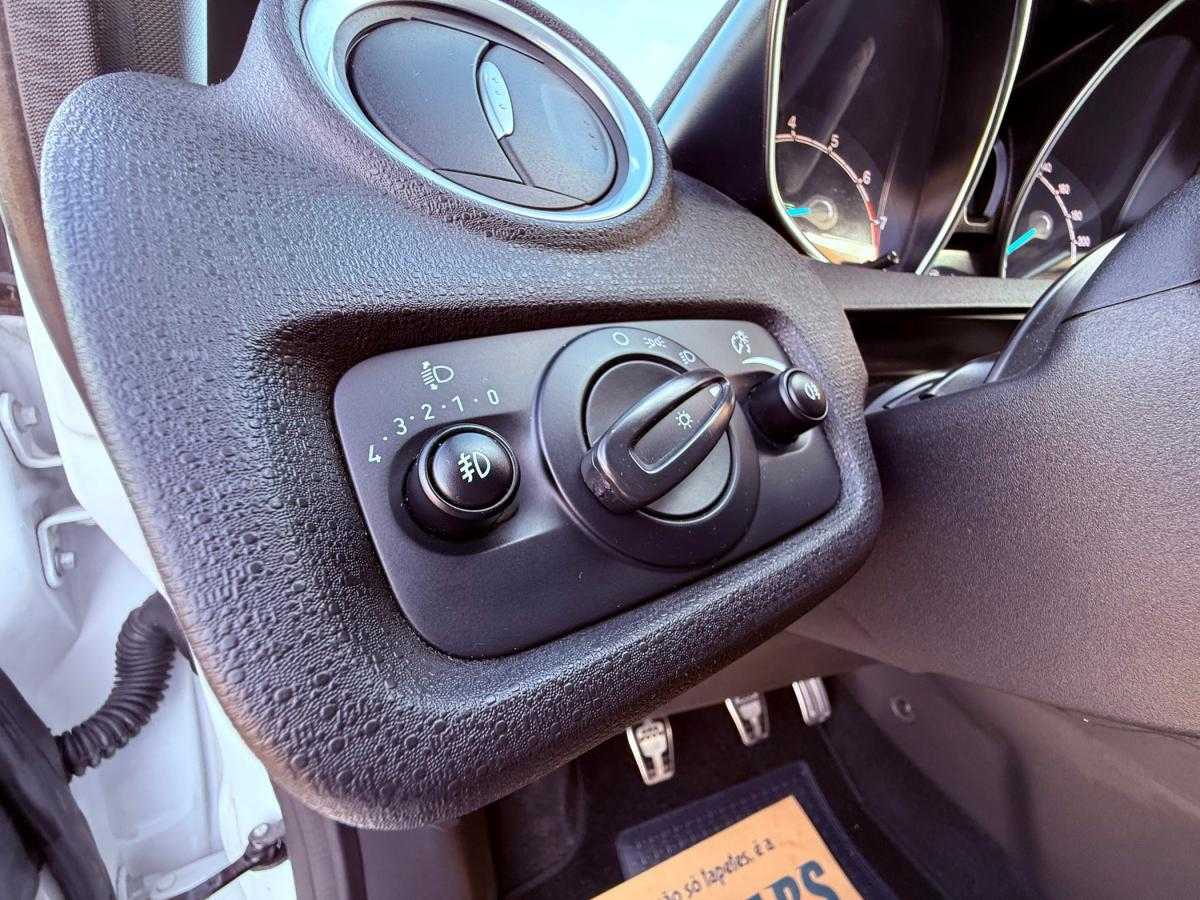ford-fiesta-2017-gasolina-998cc