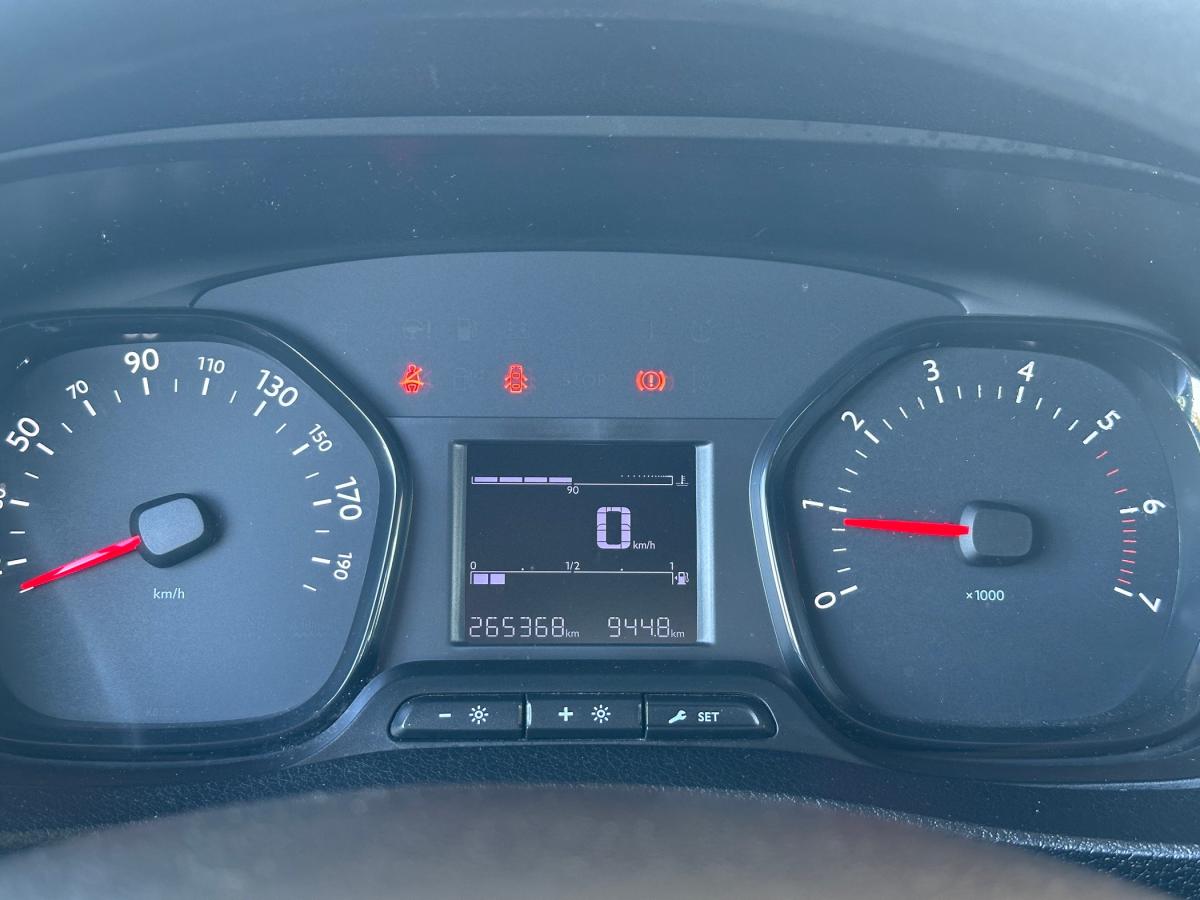 citroen-jumpy-2017-diesel-1560cc