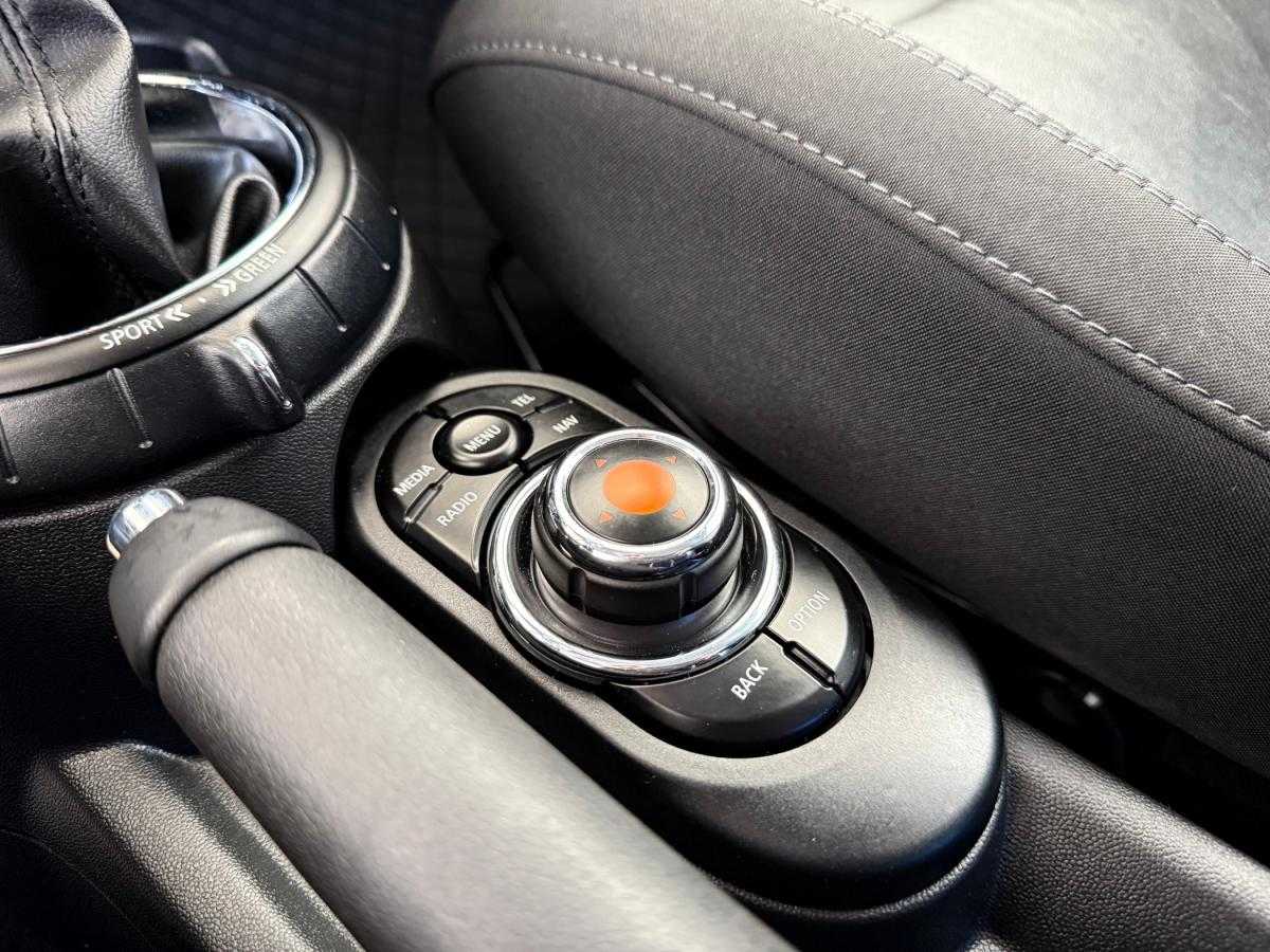 mini-cooper-2018-gasolina-1499cc
