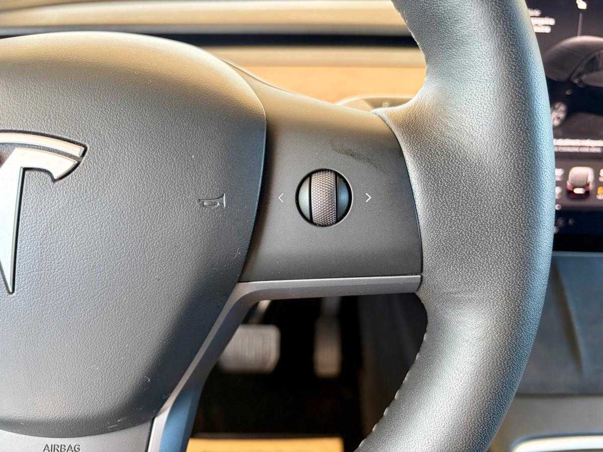 tesla-model-y-2022-eletrico-0cc
