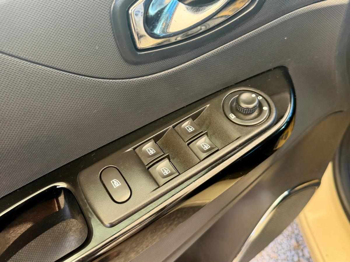 renault-captur-2015-gasolina-1197cc
