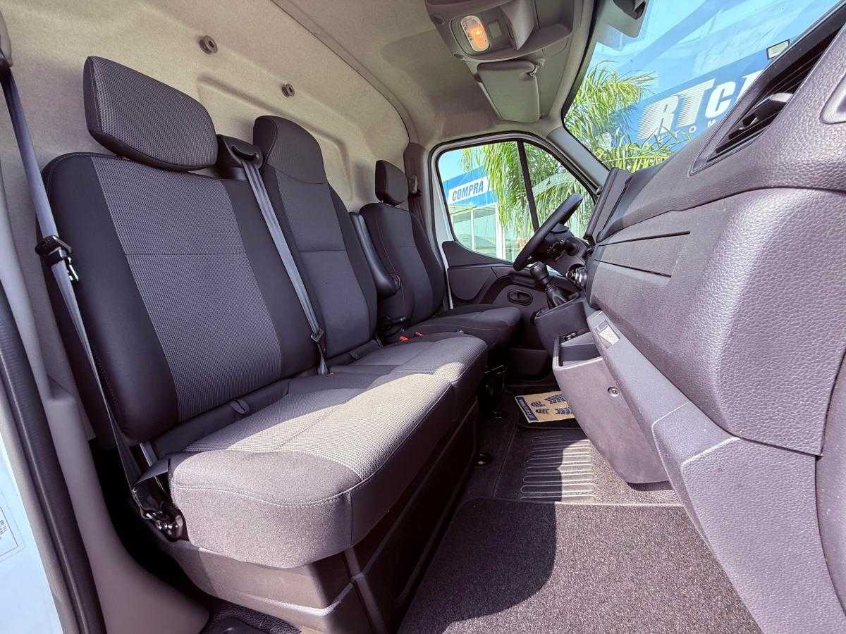 renault-master-2022-diesel-2299cc