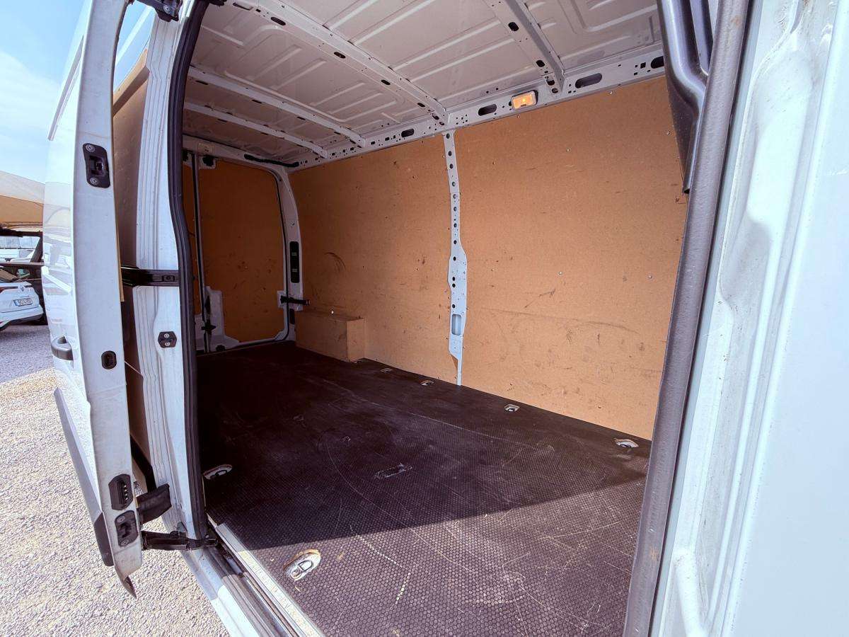 renault-master-2022-diesel-2299cc