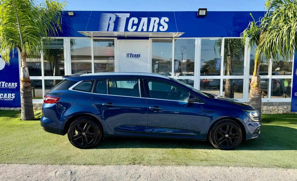 renault-megane-sport-tourer-2021-diesel-1461cc