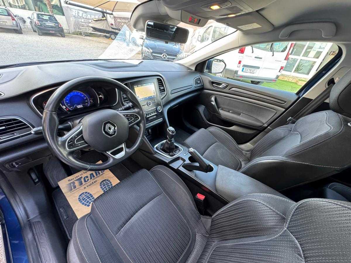 renault-megane-sport-tourer-2021-diesel-1461cc