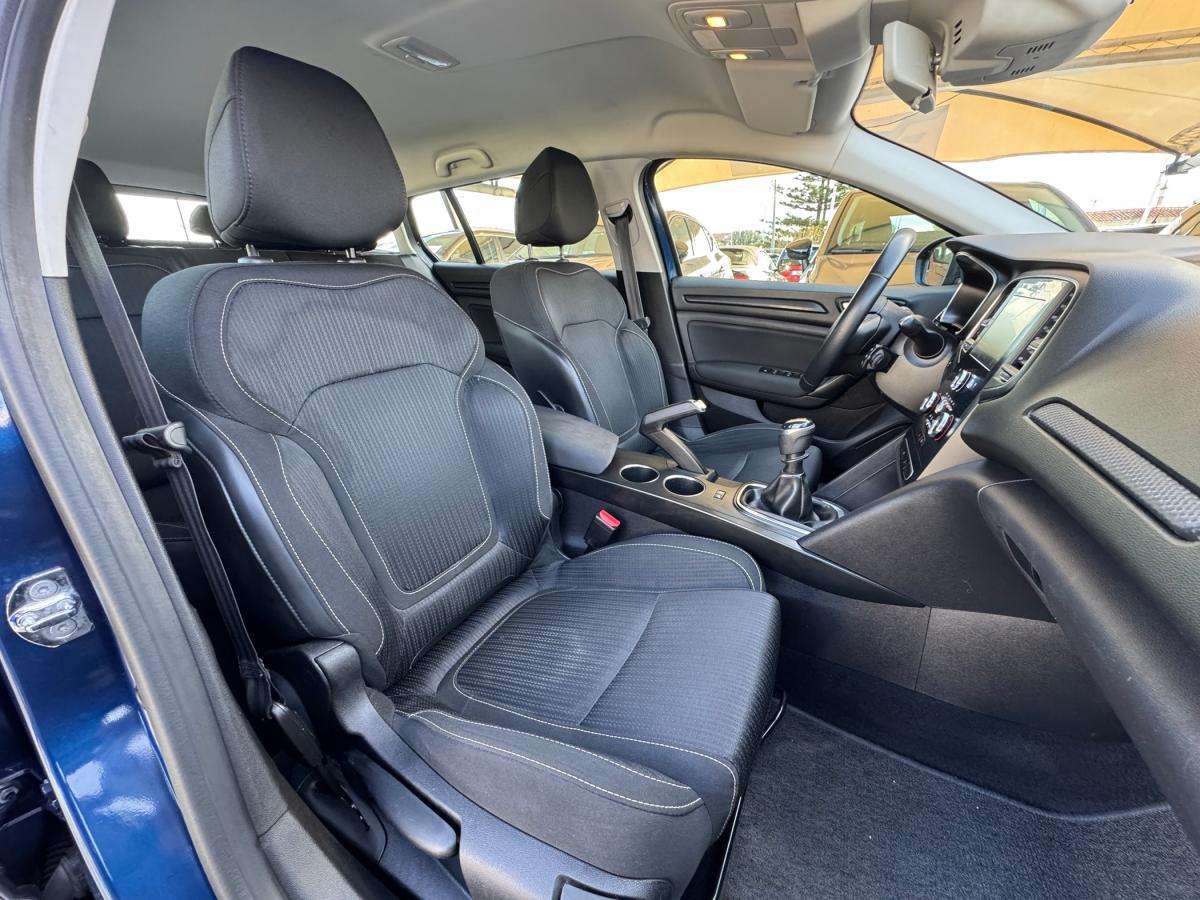 renault-megane-sport-tourer-2021-diesel-1461cc