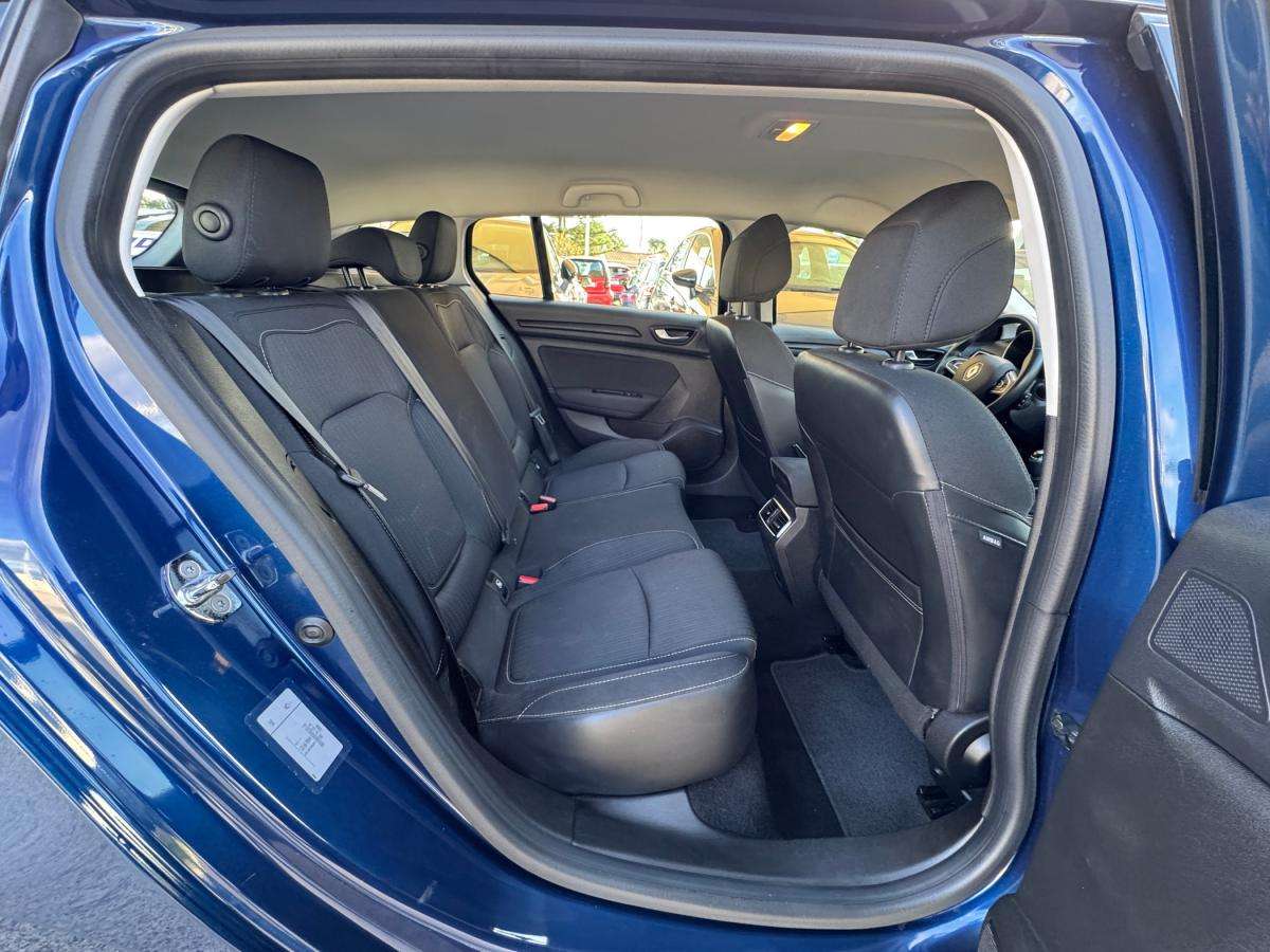 renault-megane-sport-tourer-2021-diesel-1461cc