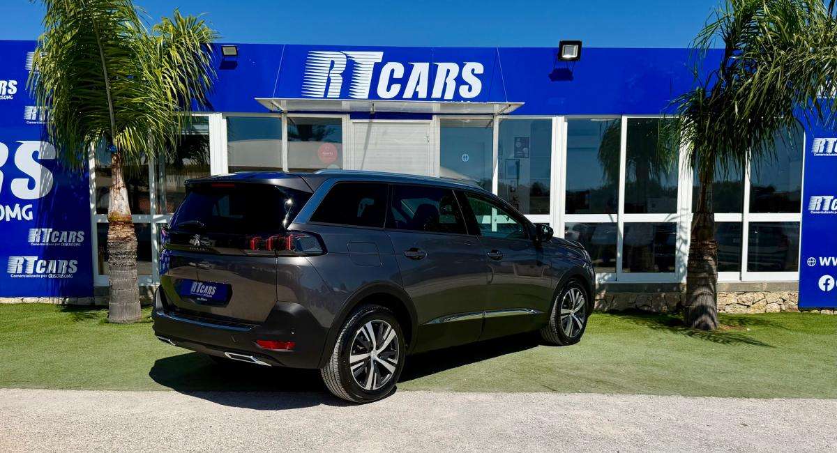peugeot-5008-2022-diesel-1499cc