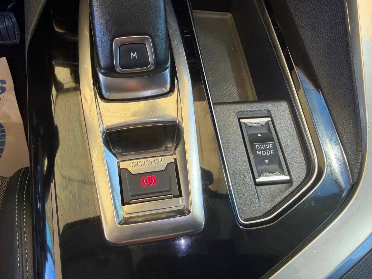 peugeot-5008-2022-diesel-1499cc