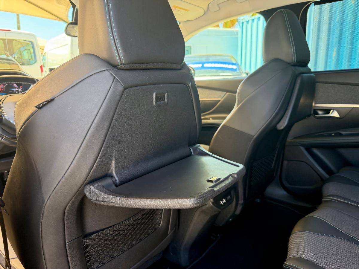 peugeot-5008-2022-diesel-1499cc