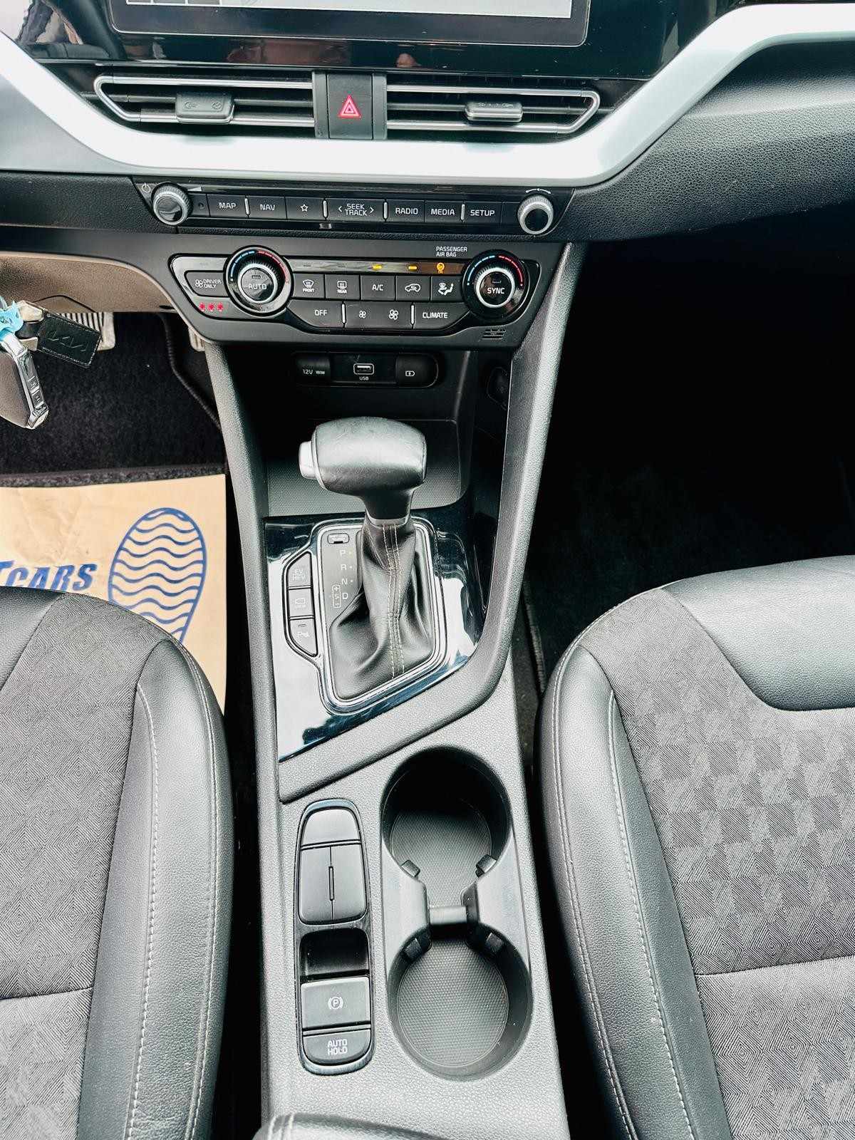 kia-niro-2022-hibrido-a-gasolina-1580cc