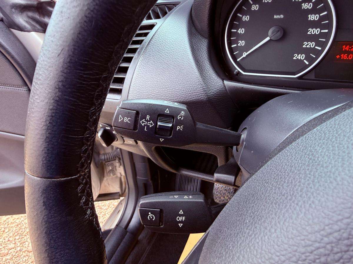 bmw-serie-1-118d-2009-diesel-1995cc