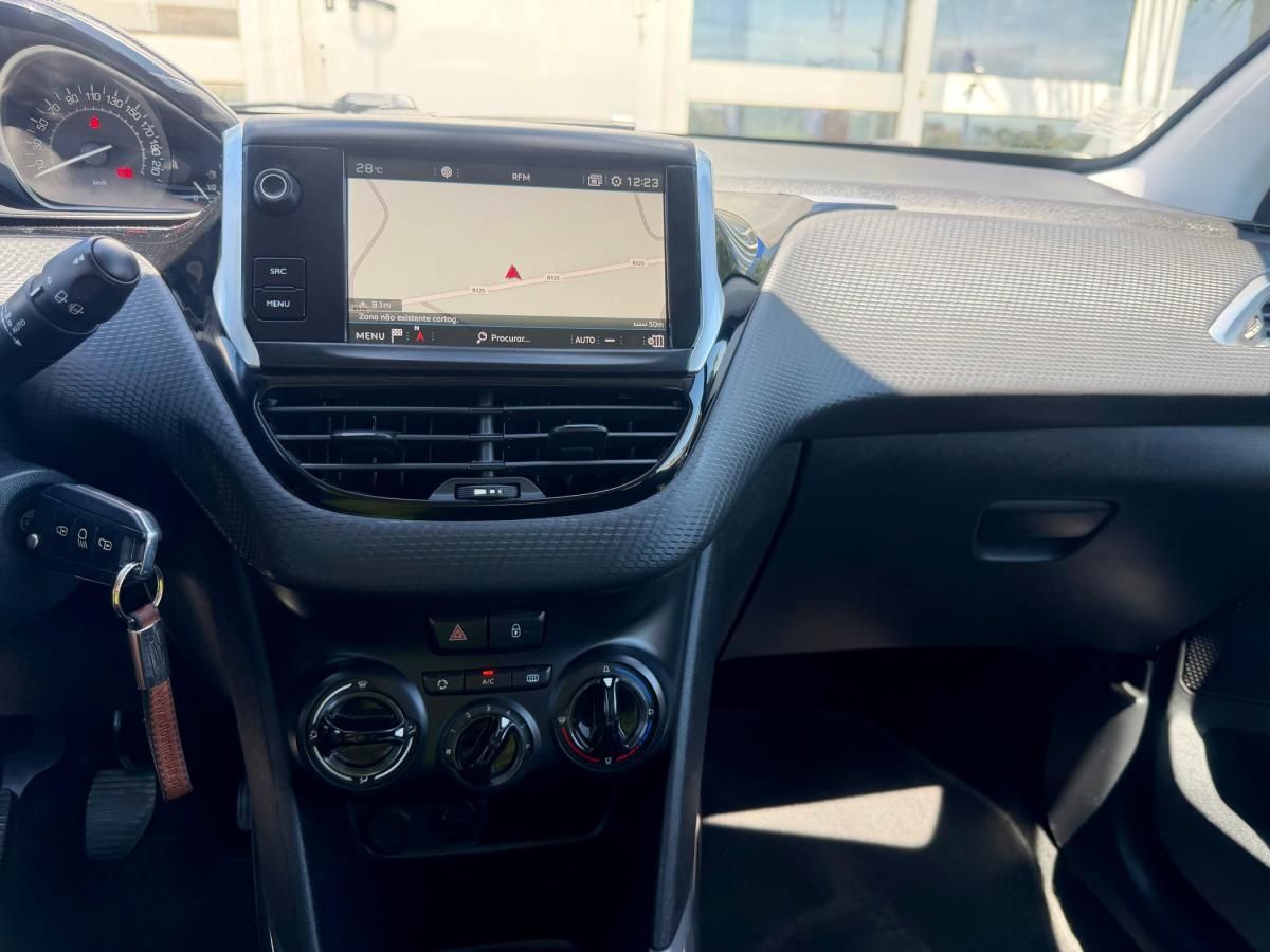 peugeot-2008-2018-gasolina-1199cc