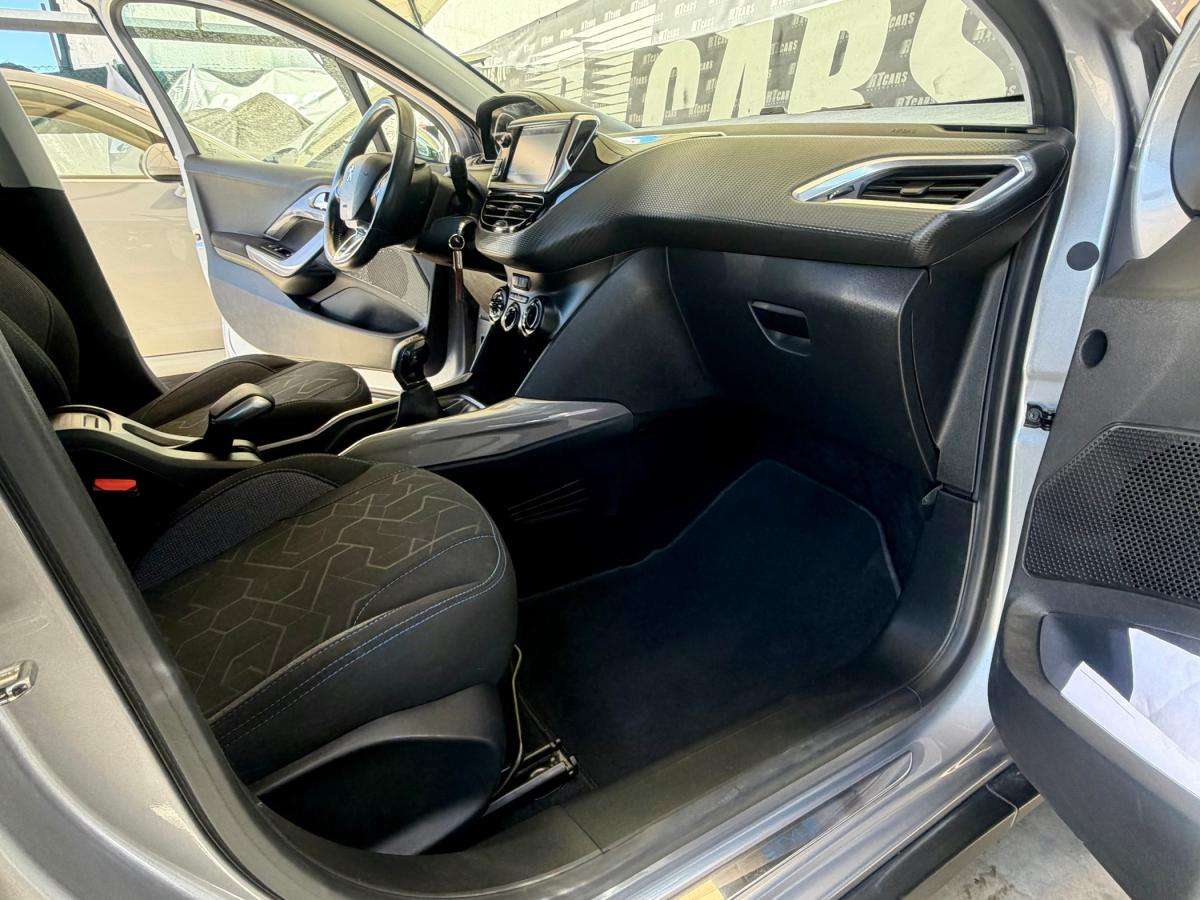 peugeot-2008-2018-gasolina-1199cc