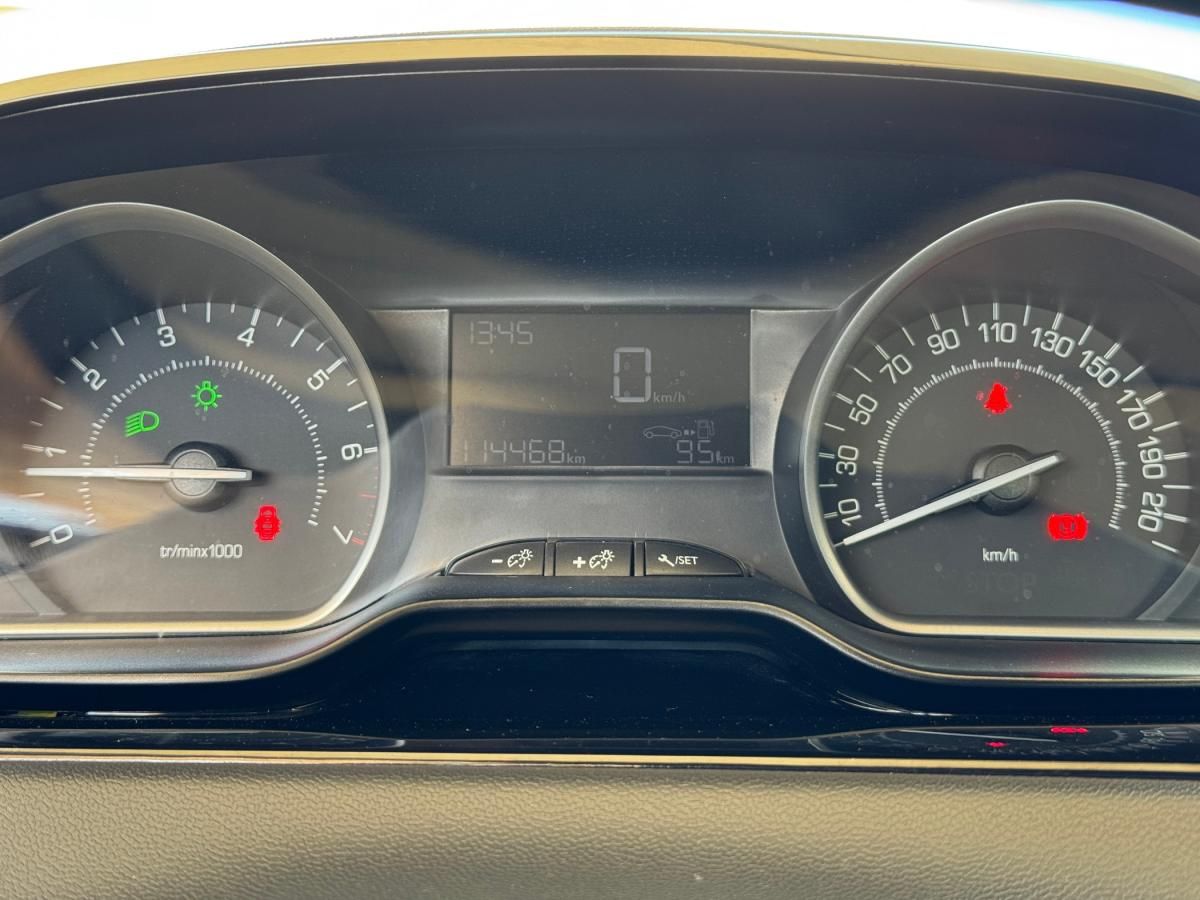 peugeot-208-2016-gasolina-999cc