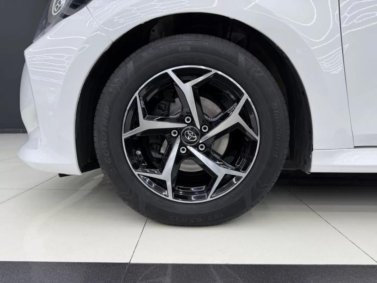toyota-yaris-2021-gasolina-998cc
