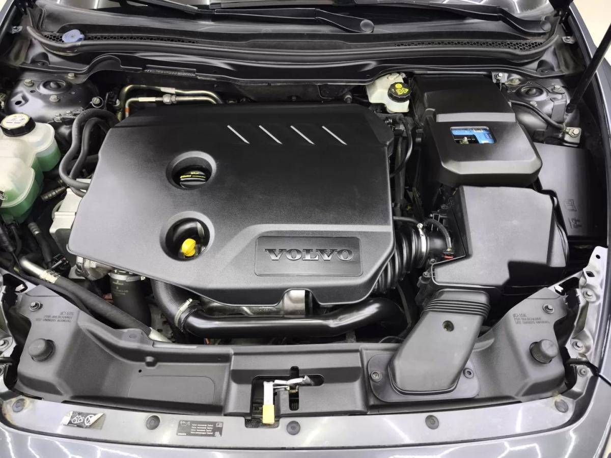volvo-c30-2012-diesel-1560cc