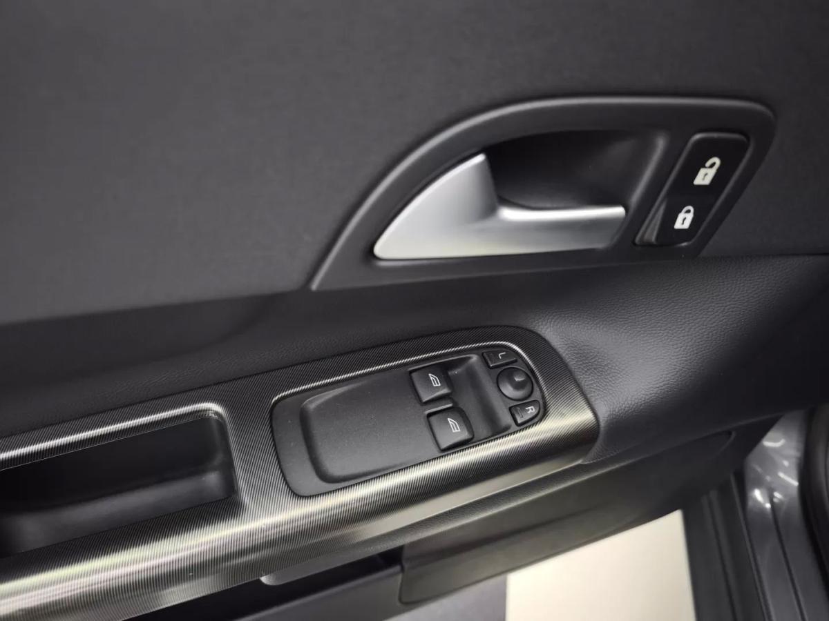 volvo-c30-2012-diesel-1560cc