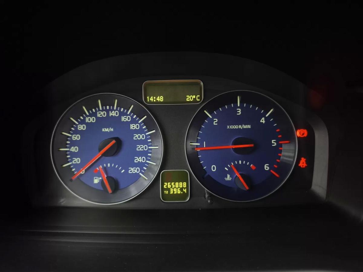 volvo-c30-2012-diesel-1560cc
