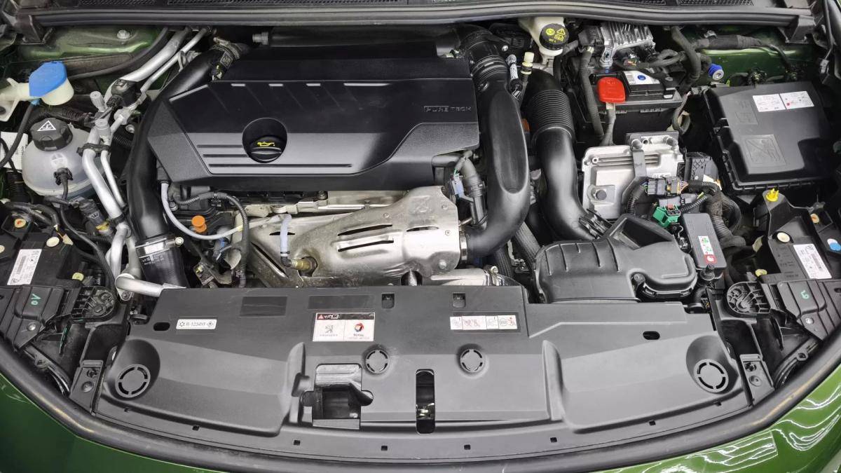 peugeot-308-2022-hibrido-1598cc