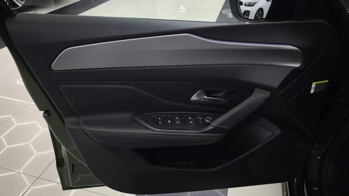 peugeot-308-2022-hibrido-1598cc
