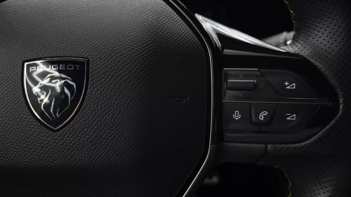 peugeot-308-2022-hibrido-1598cc