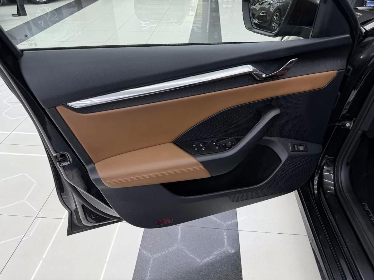 skoda-octavia-break-2021-gasolina-999cc