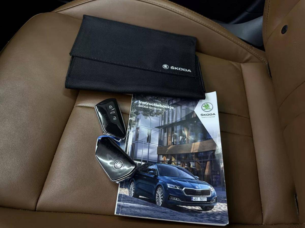 skoda-octavia-break-2021-gasolina-999cc