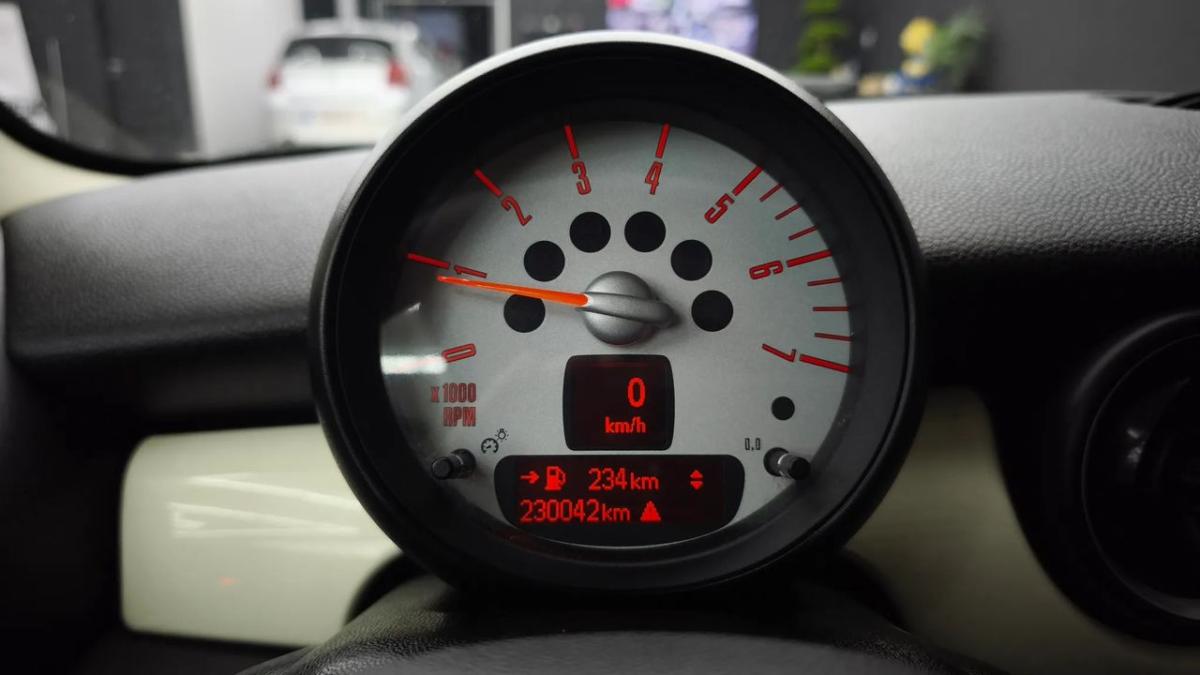 mini-cooper-d-2013-diesel-1598cc