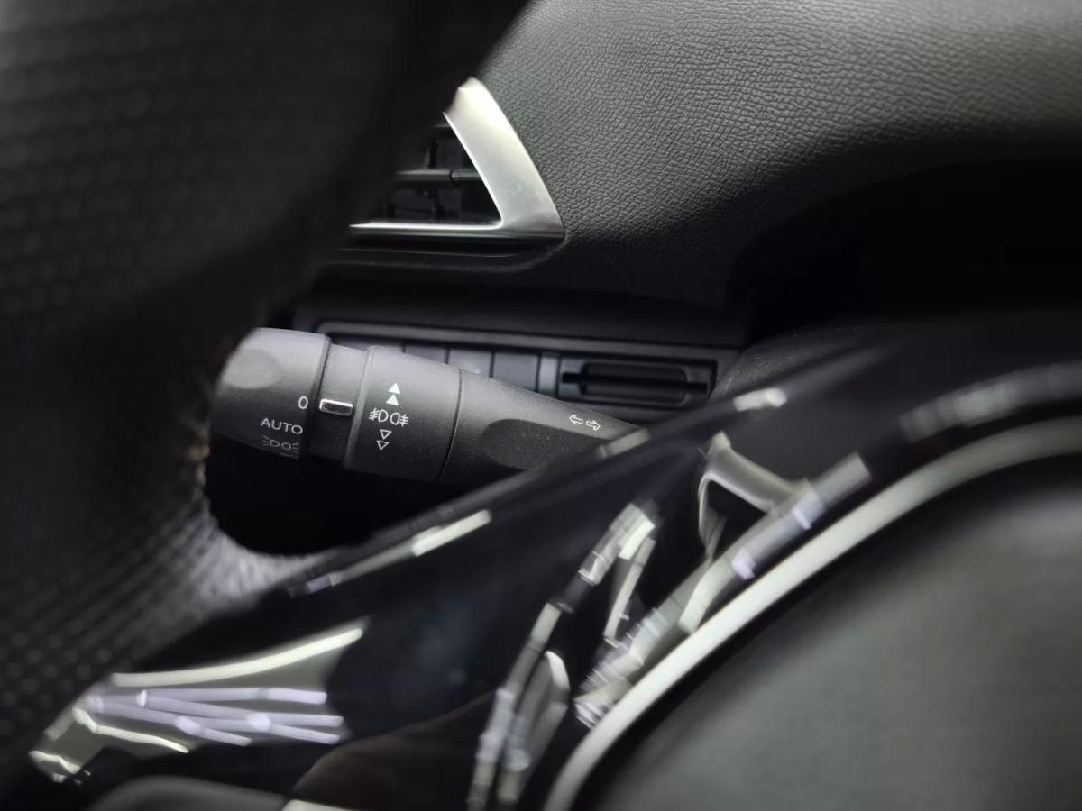 peugeot-3008-2017-diesel-1560cc
