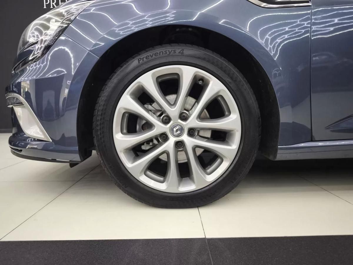 renault-megane-sport-tourer-2018-diesel-1461cc