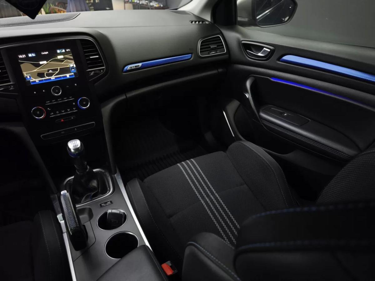 renault-megane-sport-tourer-2018-diesel-1461cc