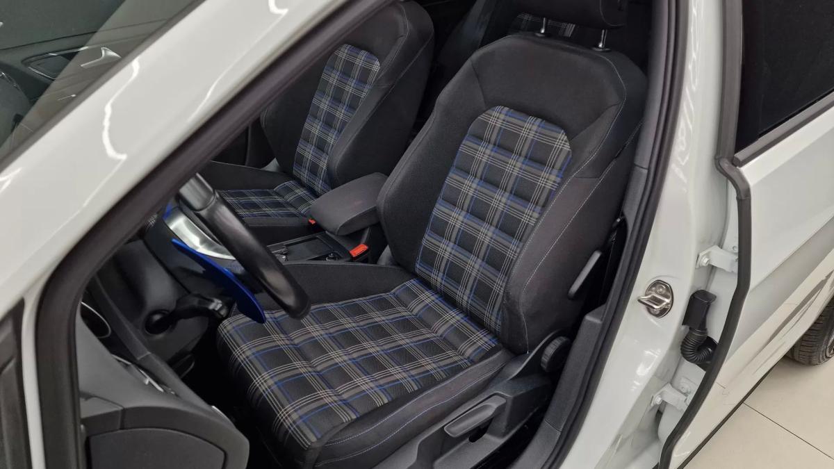 volkswagen-golf-2015-hibrido-1395cc