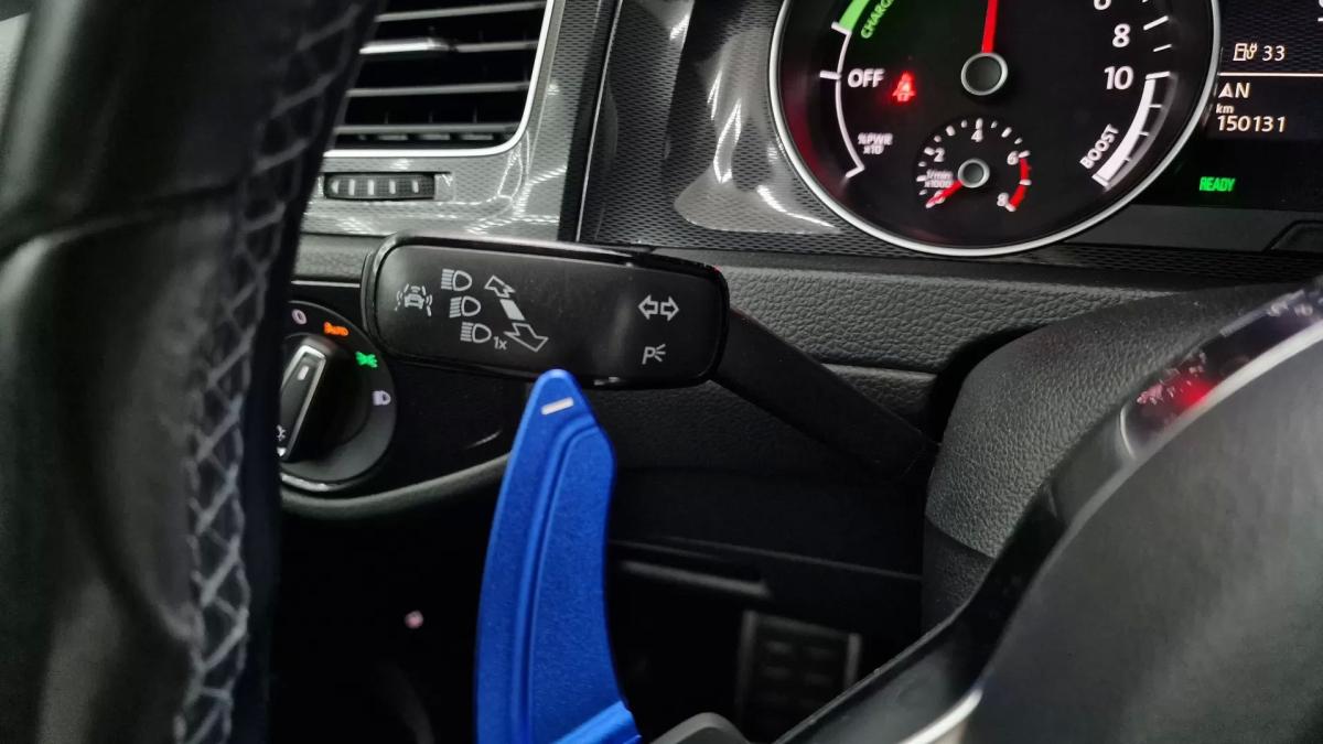 volkswagen-golf-2015-hibrido-1395cc