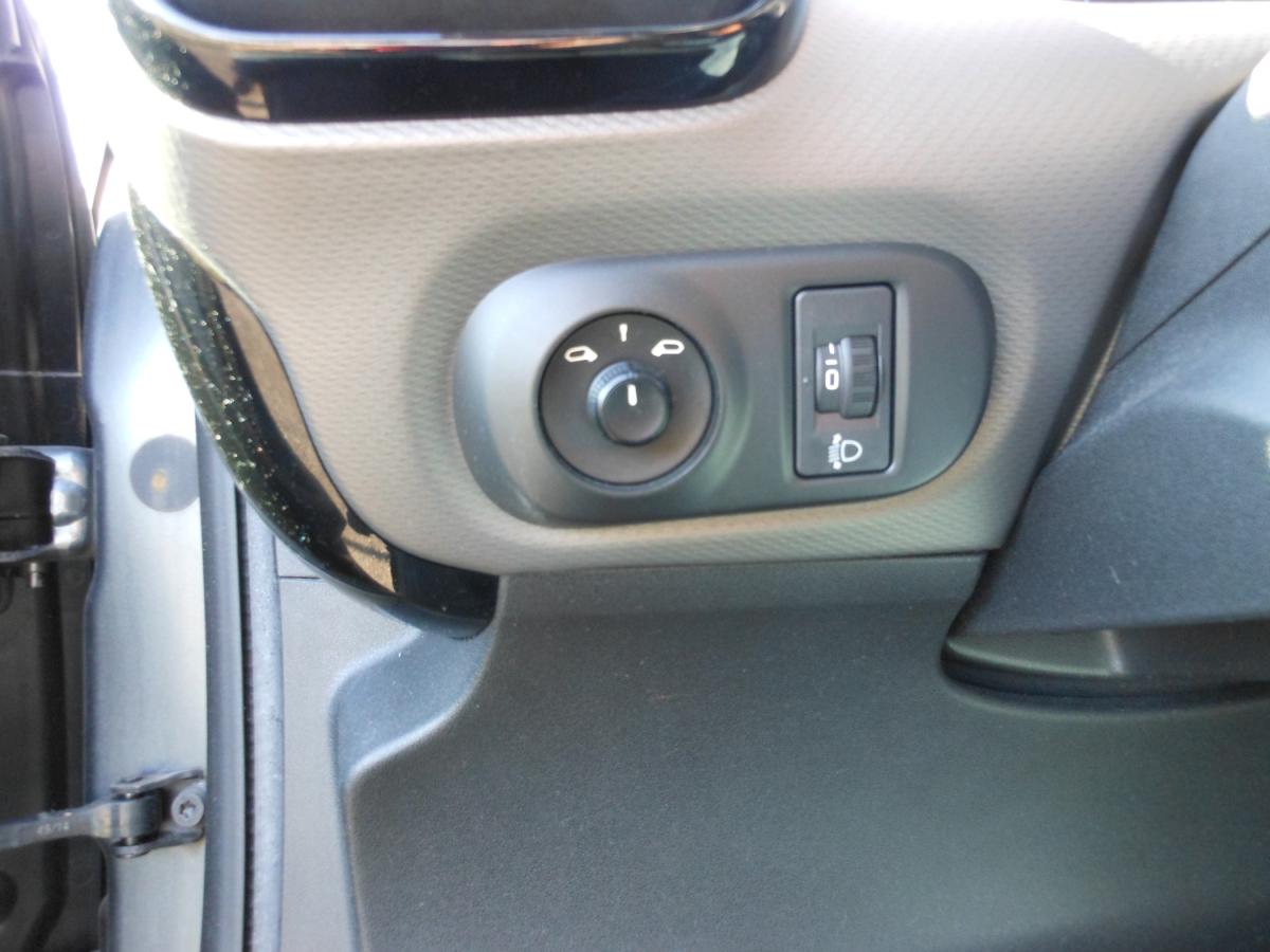 citroen-c4-cactus-2014-diesel-1560cc
