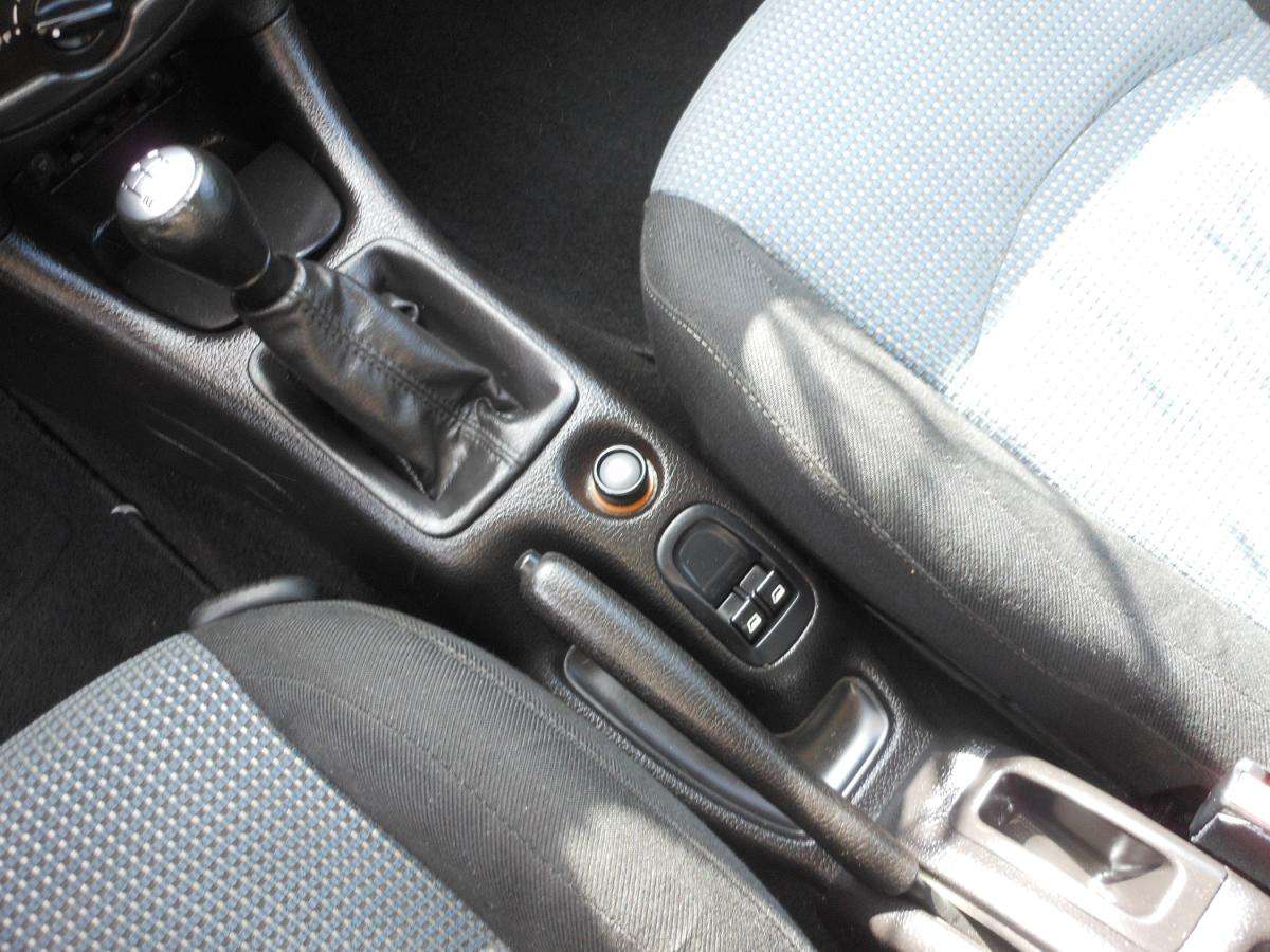 peugeot-206-sw-2003-gasolina-1124cc