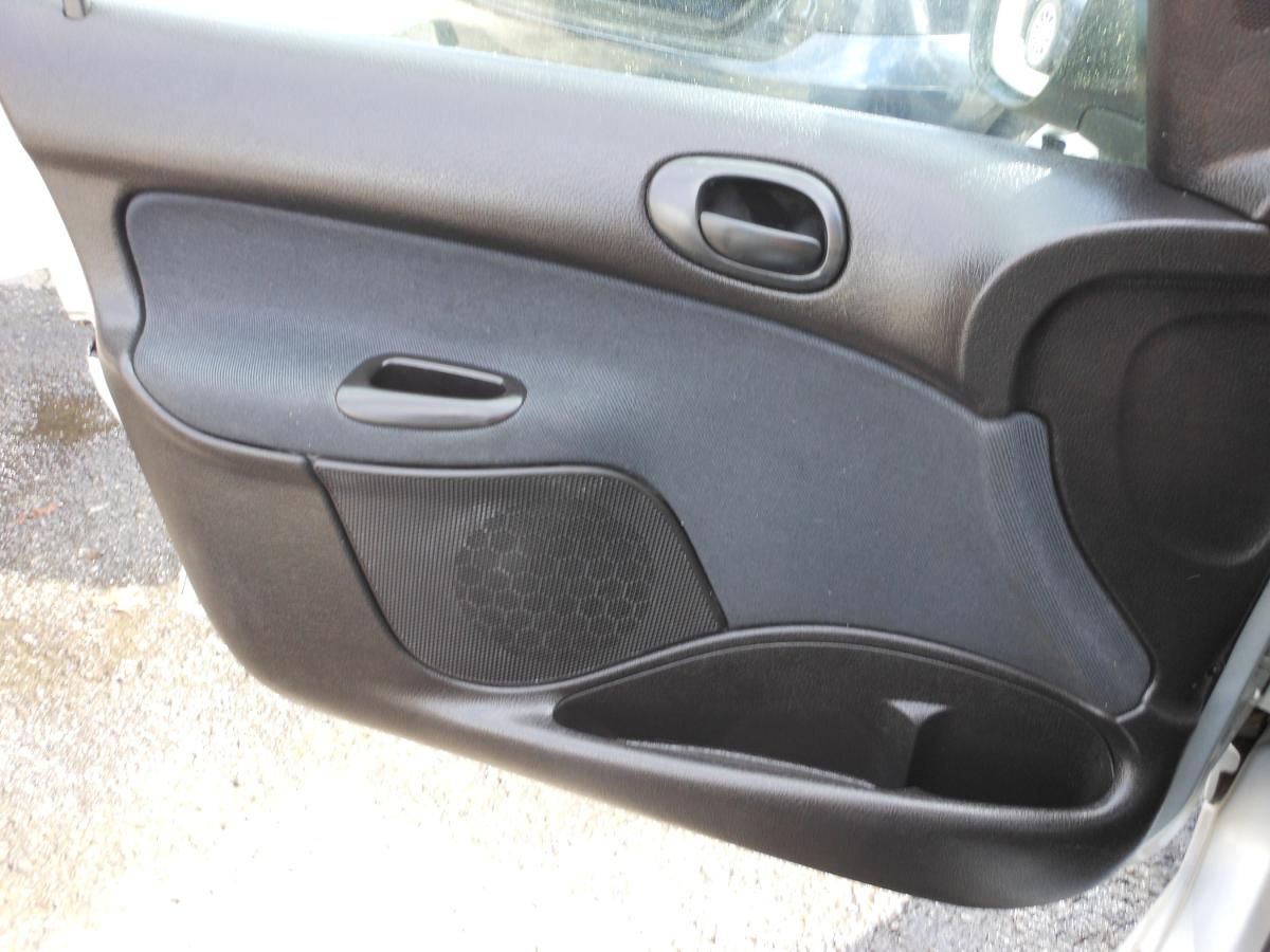 peugeot-206-sw-2003-gasolina-1124cc