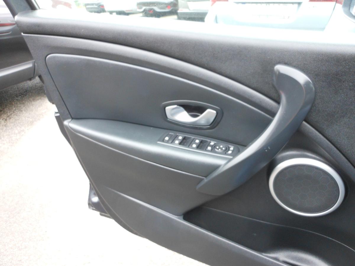 renault-megane-sport-tourer-2010-diesel-1461cc