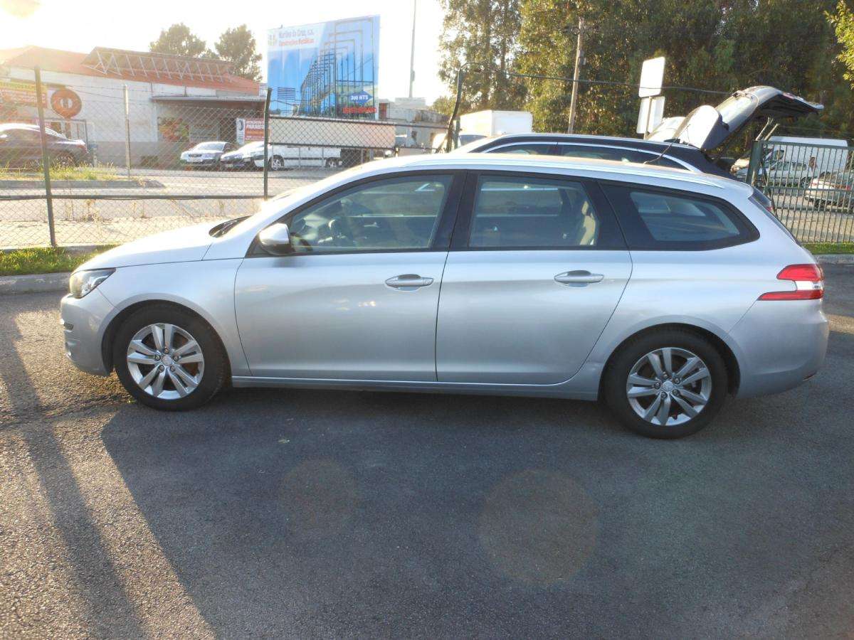peugeot-308-sw-2015-diesel-1560cc