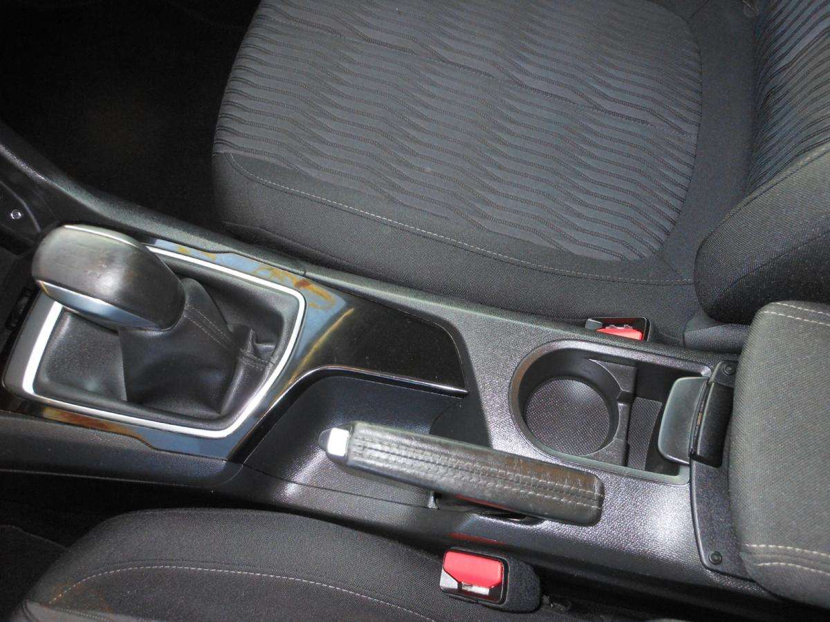 peugeot-308-sw-2015-diesel-1560cc