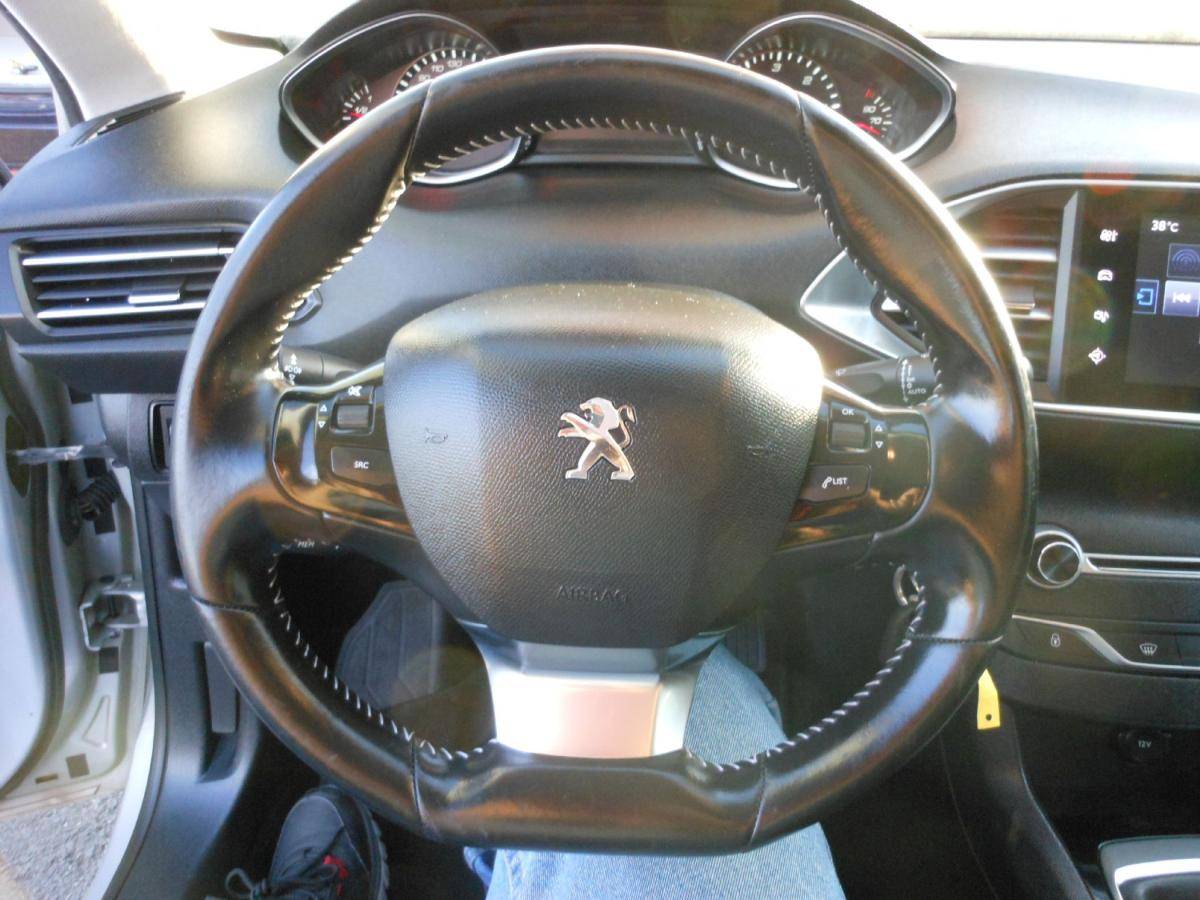 peugeot-308-sw-2015-diesel-1560cc