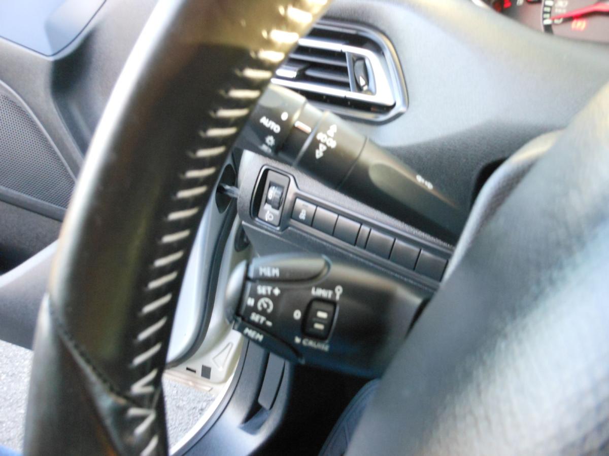 peugeot-308-sw-2015-diesel-1560cc